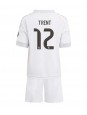 Real Madrid Alexander-Arnold #12 Replika Hemmakläder Barn 2025-26 Kortärmad (+ byxor) Real Madrid Alexander-Arnold #12 Replika Hemmakläder Barn 2025-26 Kortärmad (+ byxor)